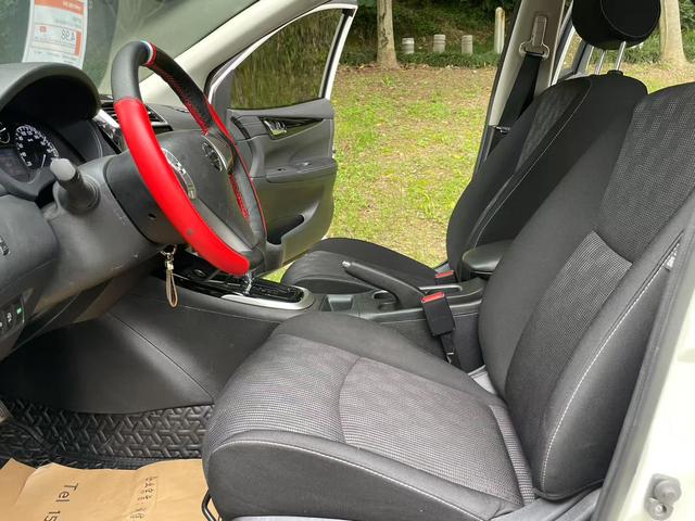 Nissan Tiida 2020 thumb 3