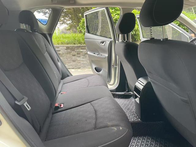 Nissan Tiida 2020 thumb 6