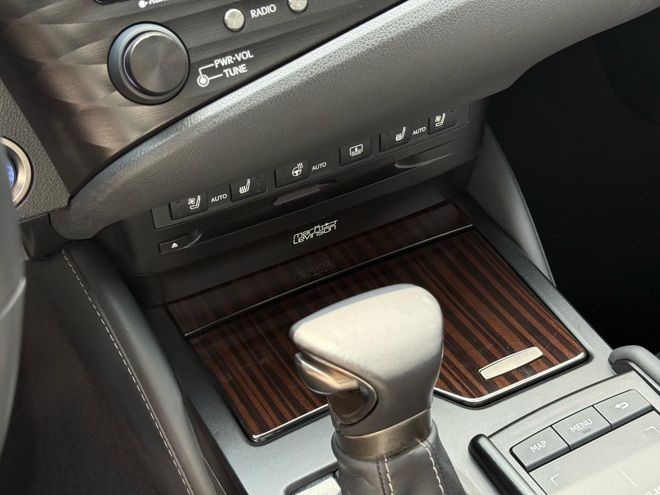Lexus ES 2019 thumb 10