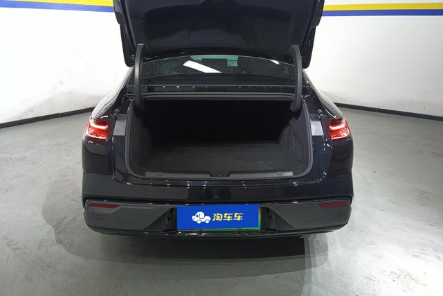 Geely Galaxy 8 PHEV 2025 thumb 8
