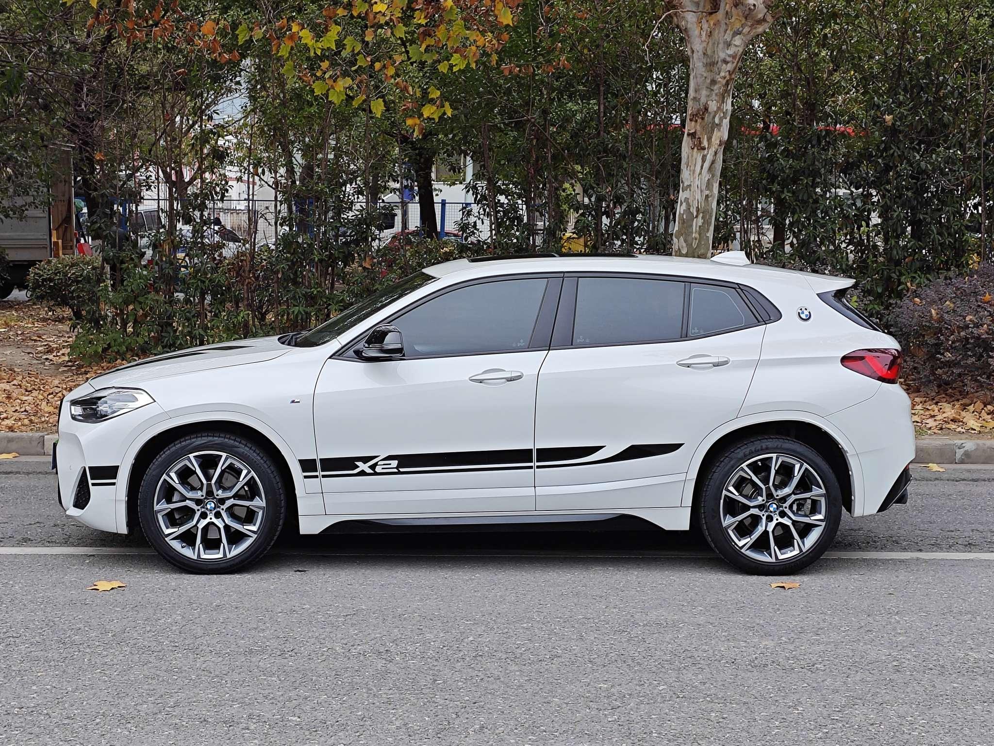 BMW X2 2021 thumb 2