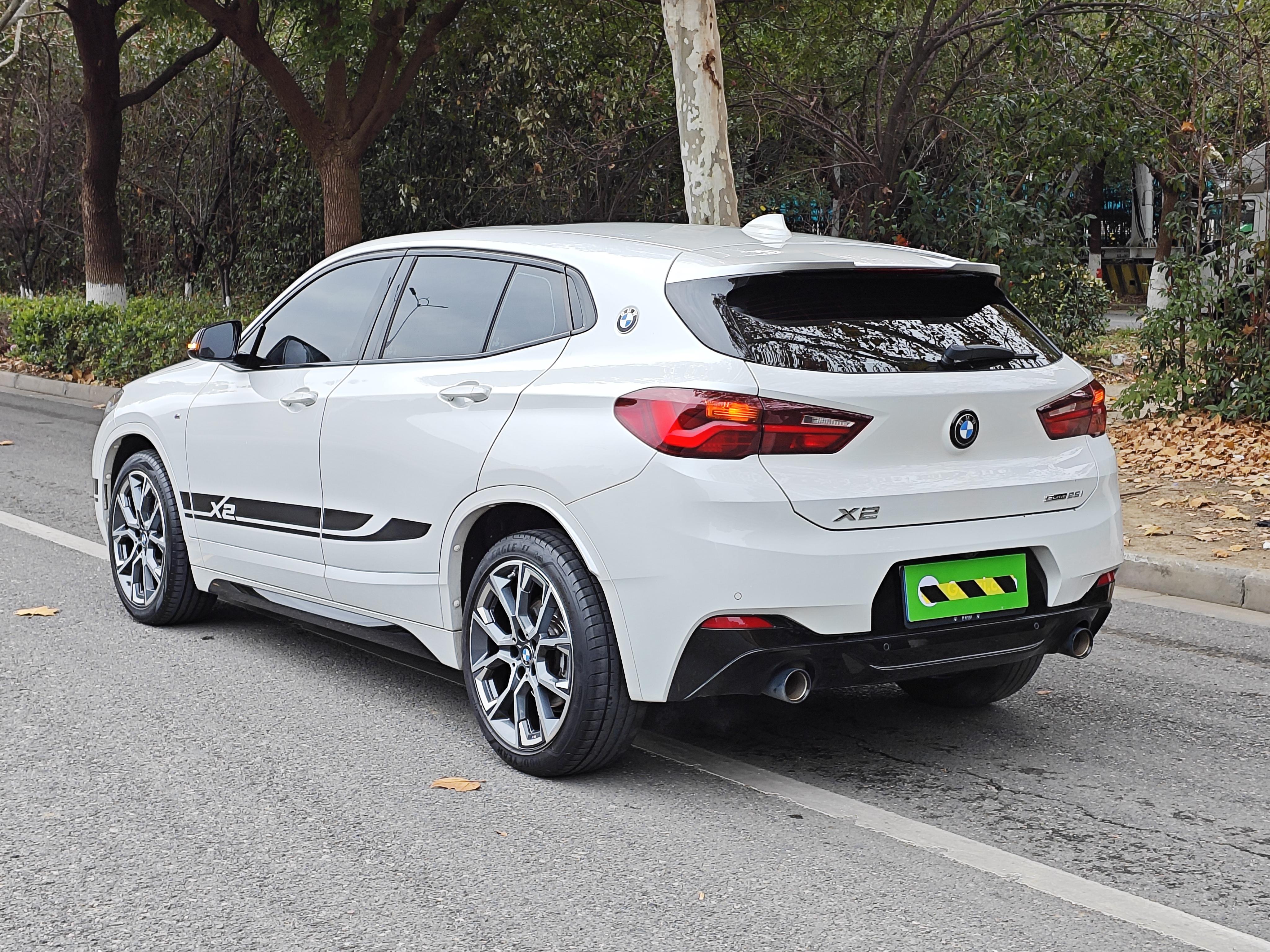BMW X2 2021 thumb 3