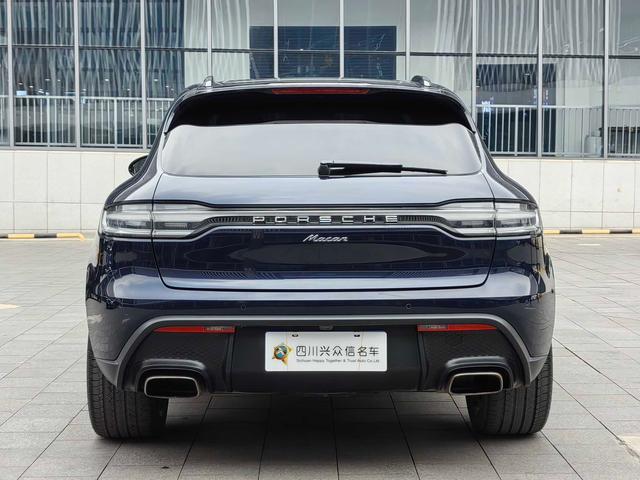 Porsche Macan 2022 thumb 3