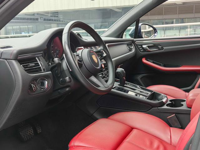 Porsche Macan 2022 thumb 6