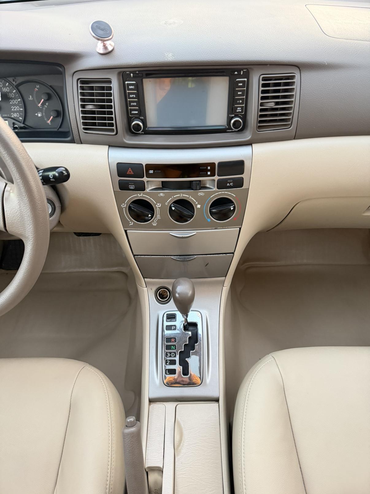 Toyota Corolla 2012 thumb 6