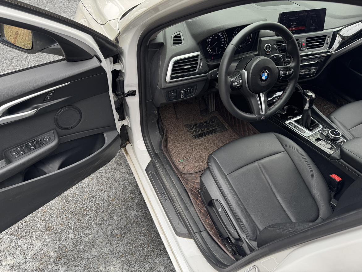 BMW 1 серии 2018 thumb 10