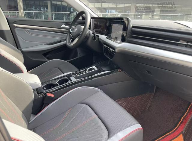 Volkswagen Lamando 2023 thumb 9