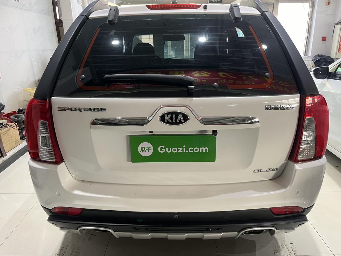 Kia Stonic 2015 thumb 3