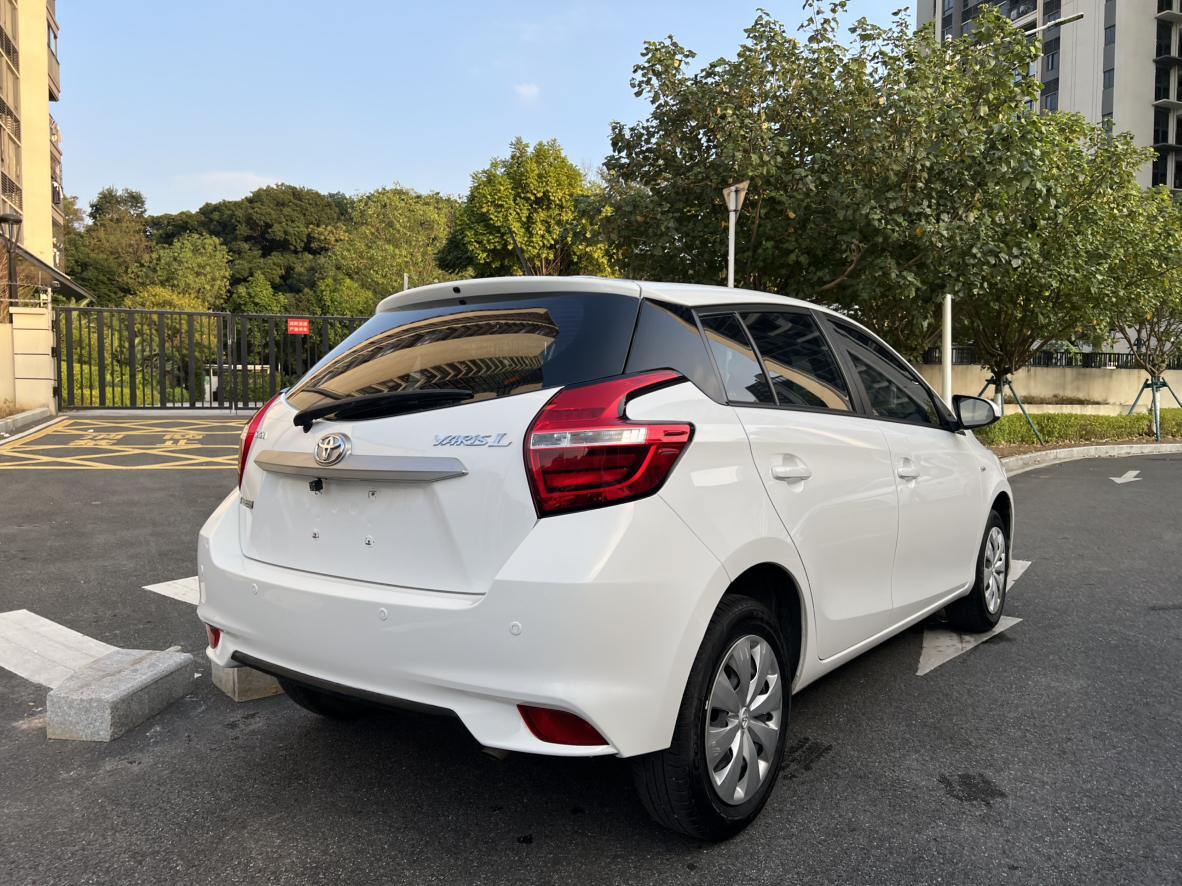 Toyota Yaris 2019 thumb 4