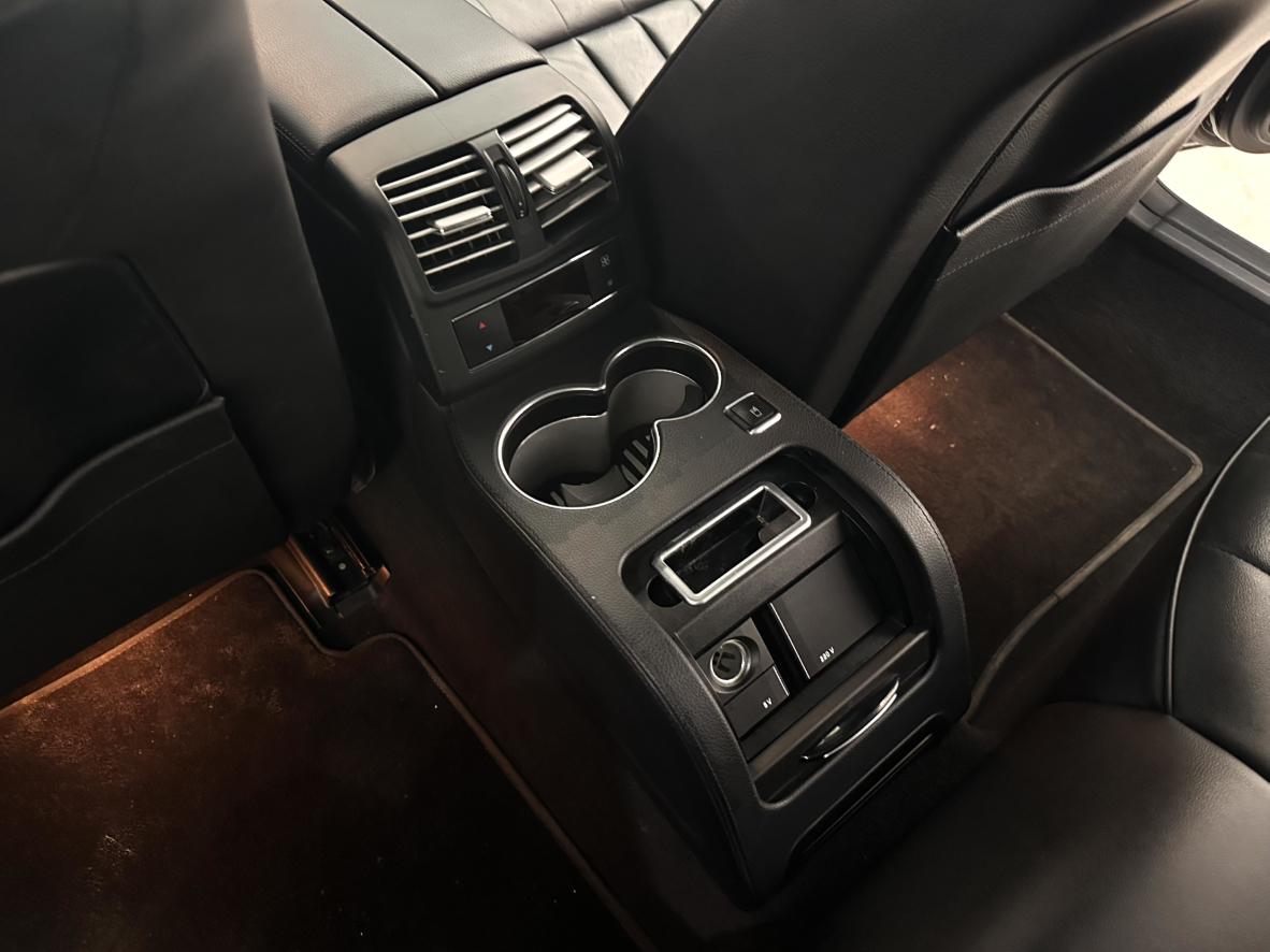 Mercedes-Benz E-Class 2016 thumb 9