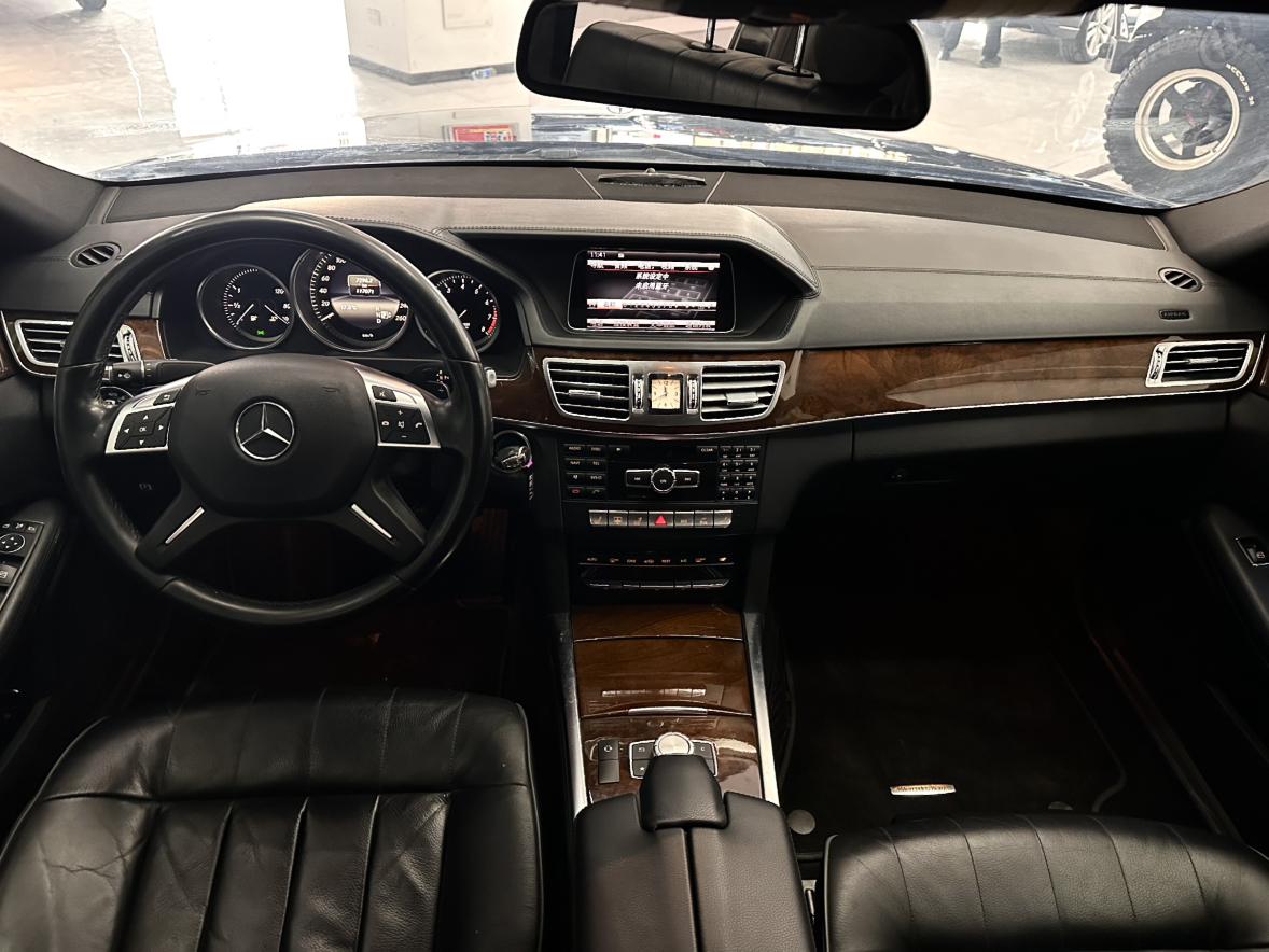 Mercedes-Benz E-Class 2016 thumb 12
