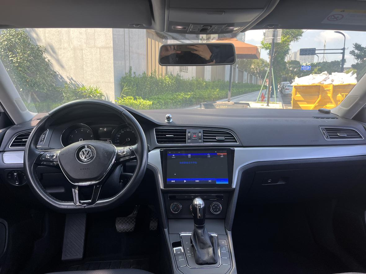 Volkswagen Lamando 2018 thumb 5