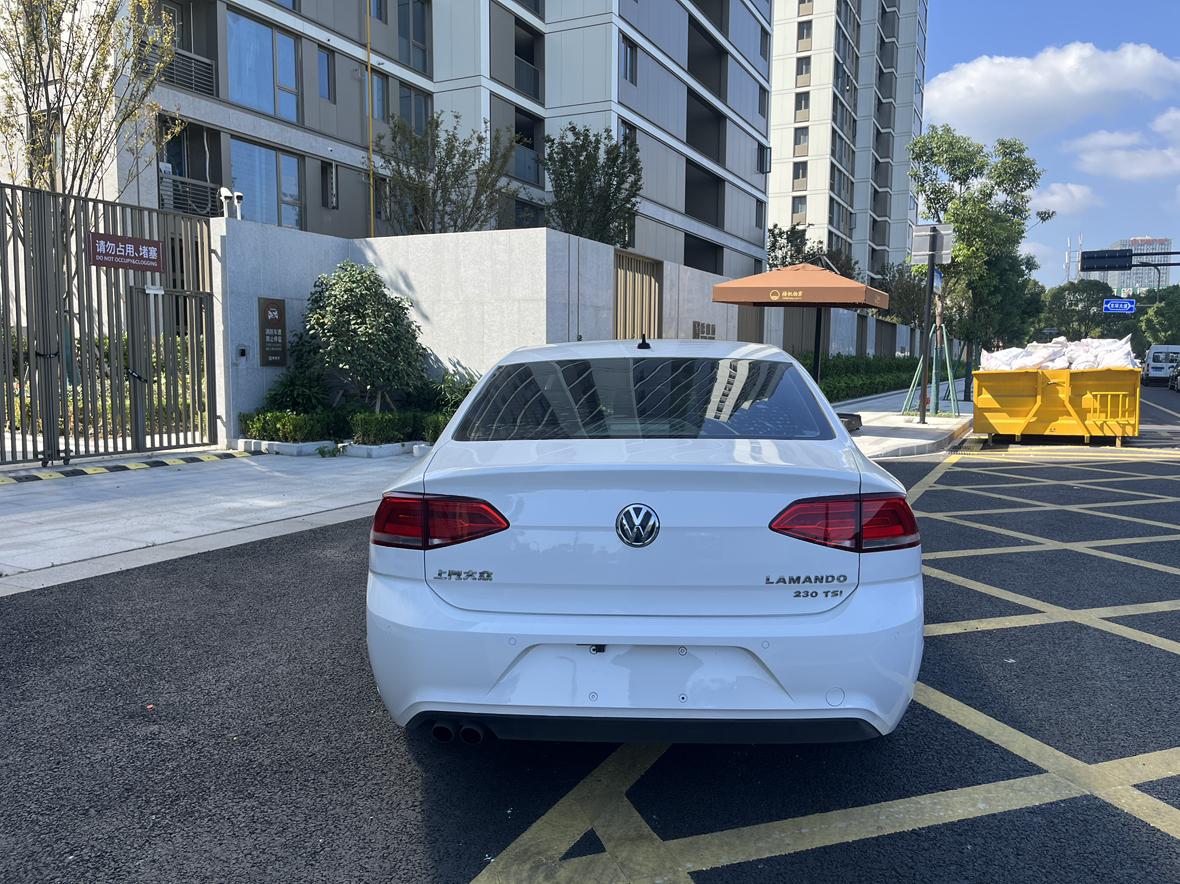 Volkswagen Lamando 2018 thumb 12
