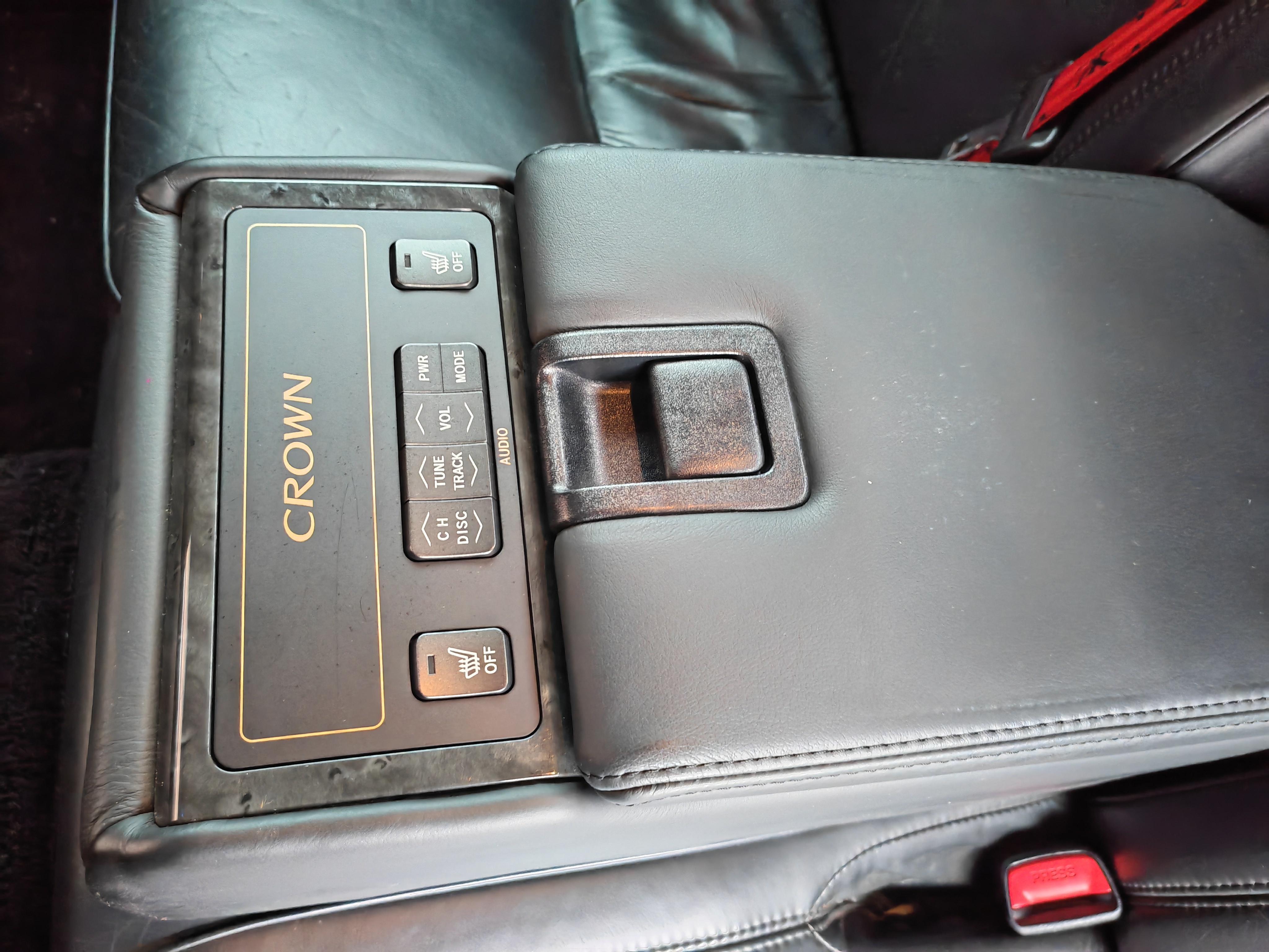 Toyota Crown 2006 thumb 5