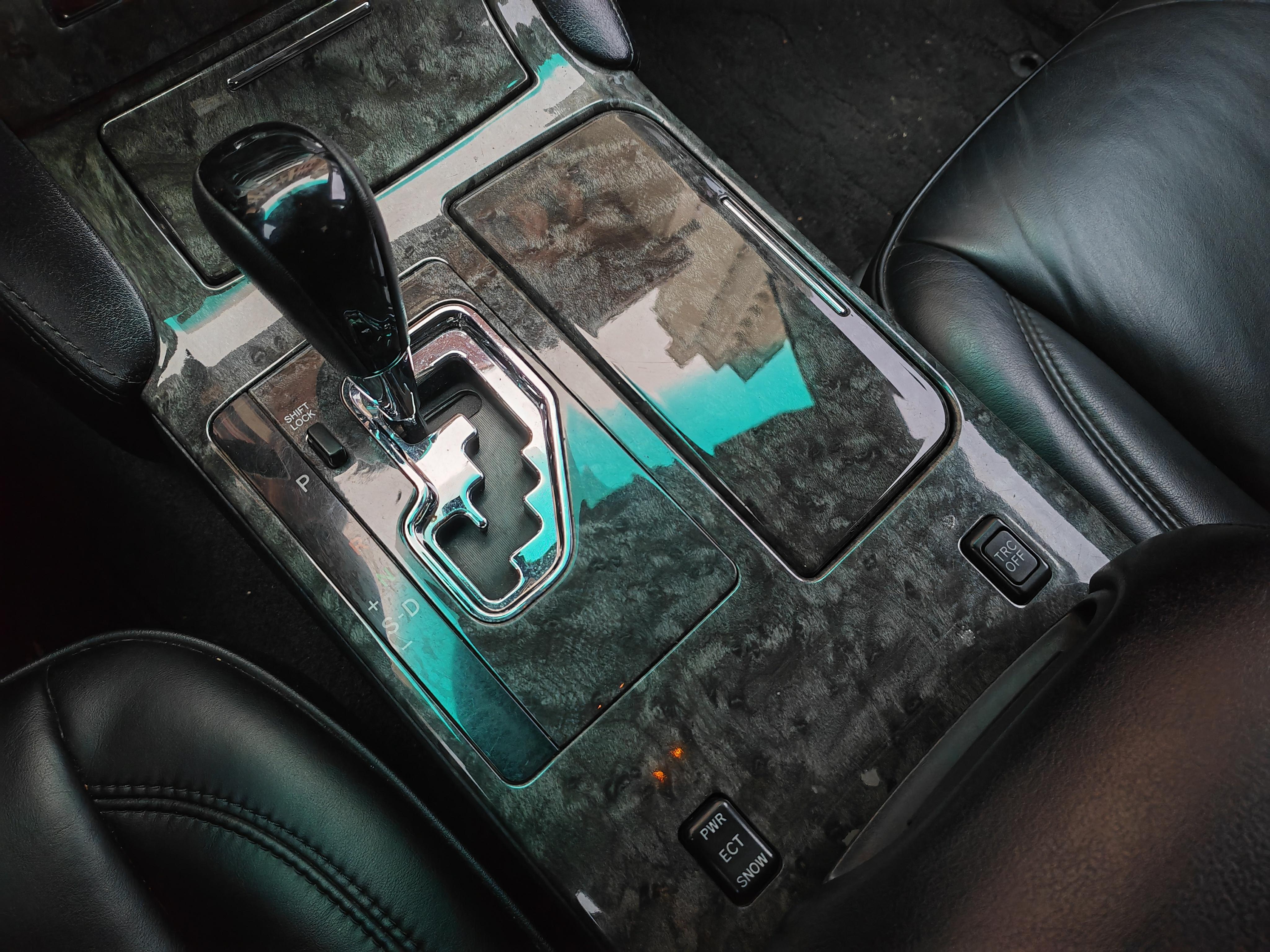 Toyota Crown 2006 thumb 12