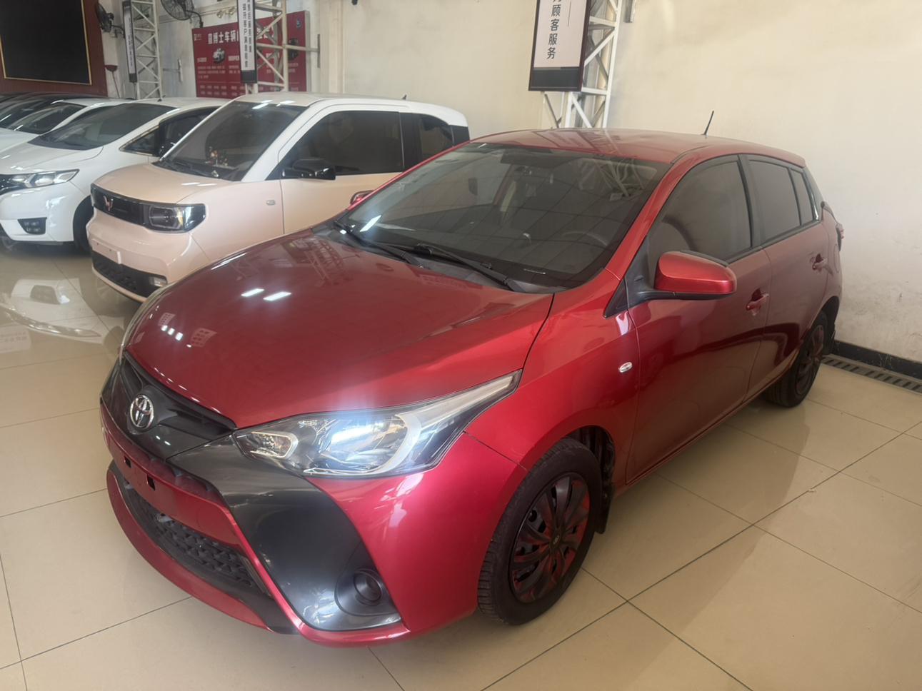 Toyota Yaris 2018 thumb 8