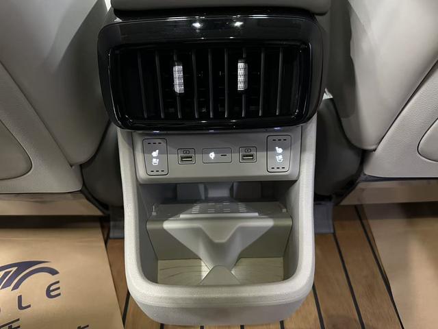 Hyundai Custo 2021 thumb 9