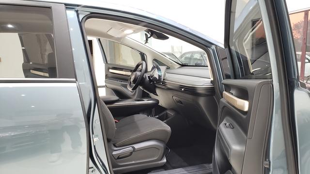 Baojun Yun Duo 2023 thumb 4