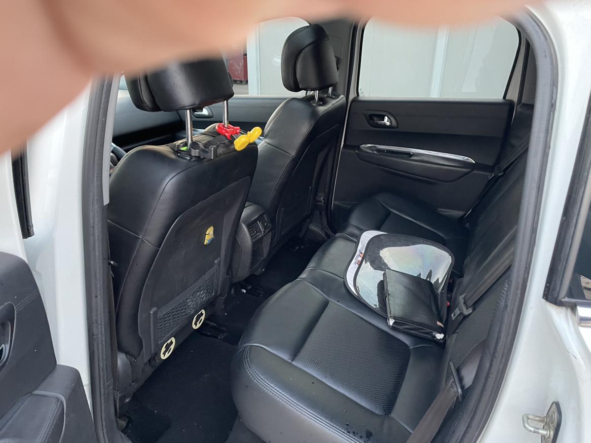 Peugeot 3008 2015 thumb 9