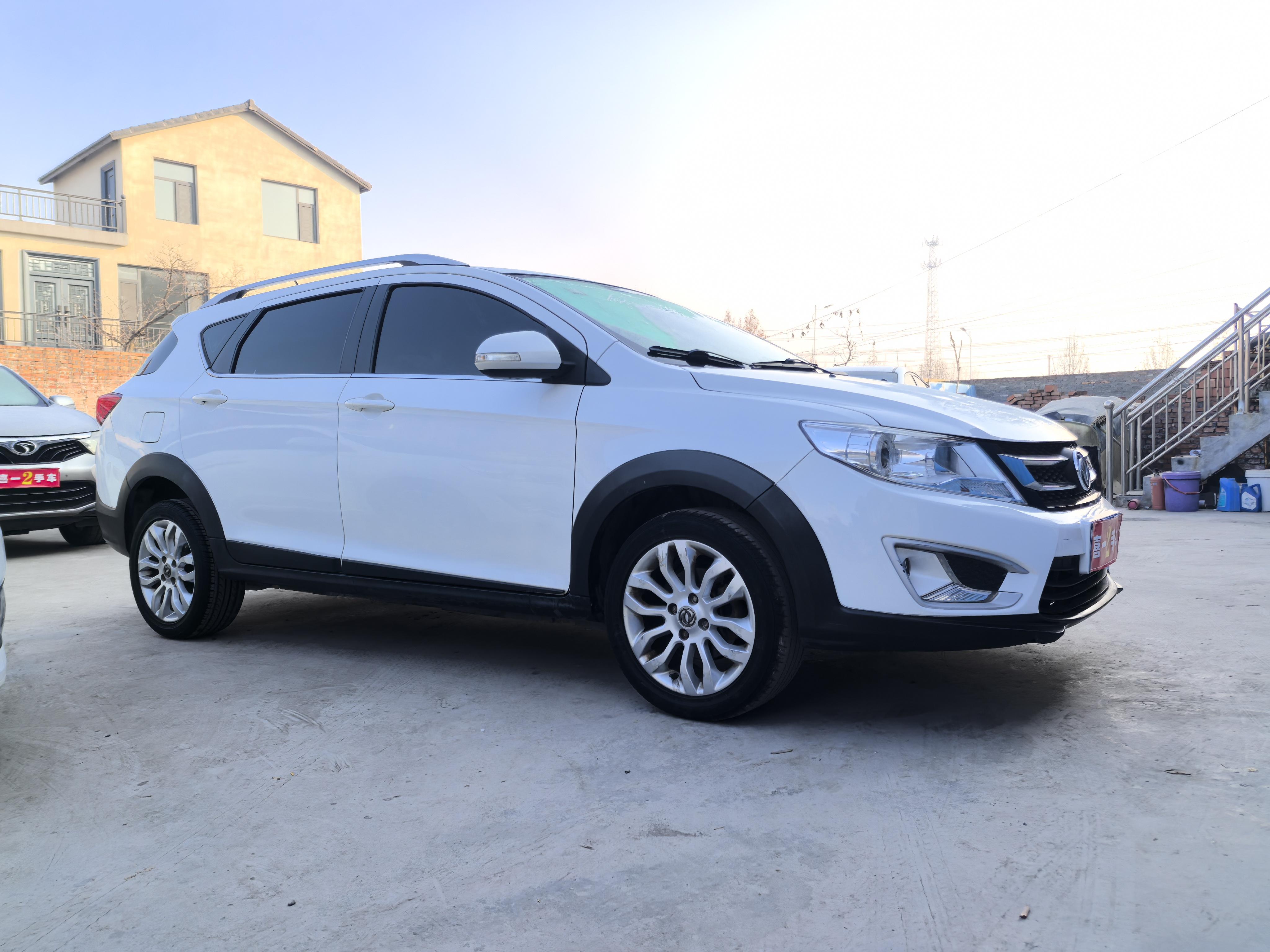 Dongfeng Aeolus AX3 2017 thumb 10