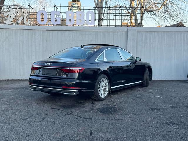 Audi A8 2025 thumb 8