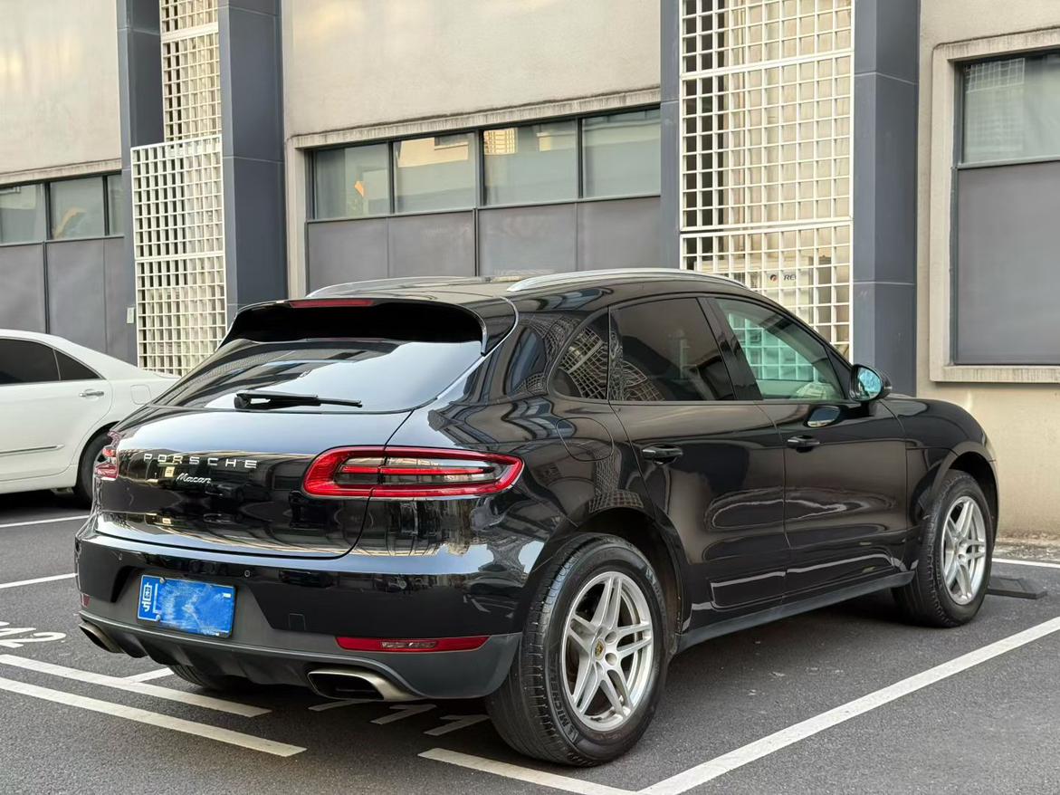 Porsche Macan 2014 thumb 12