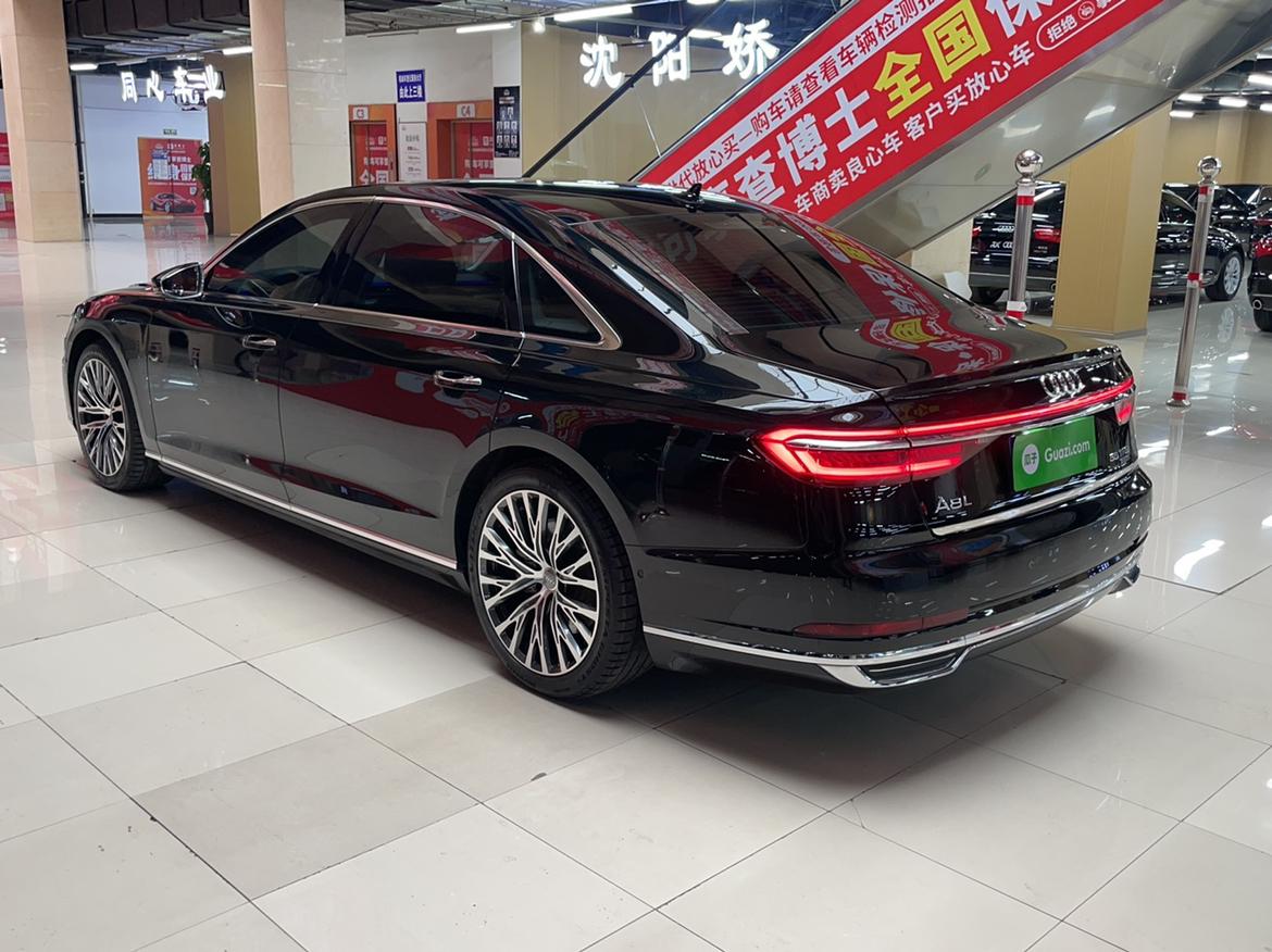 Audi A8 2018 thumb 2