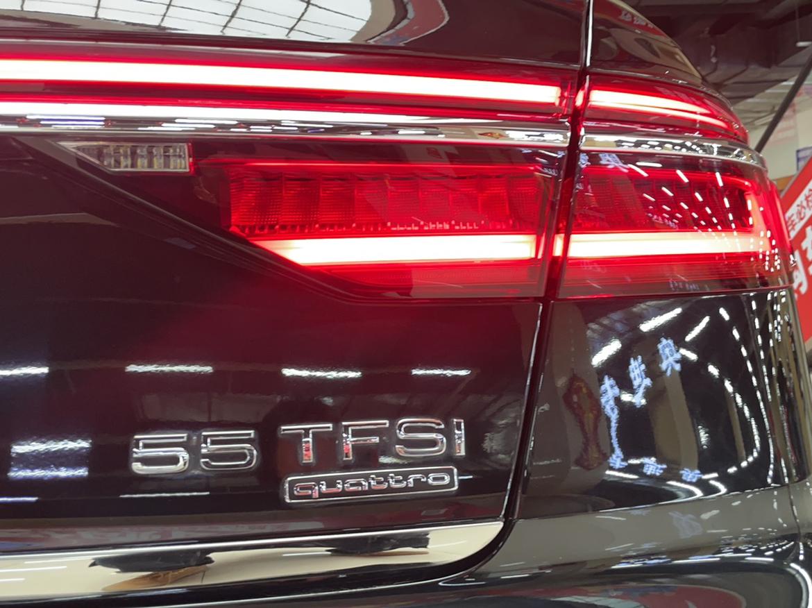 Audi A8 2018 thumb 8