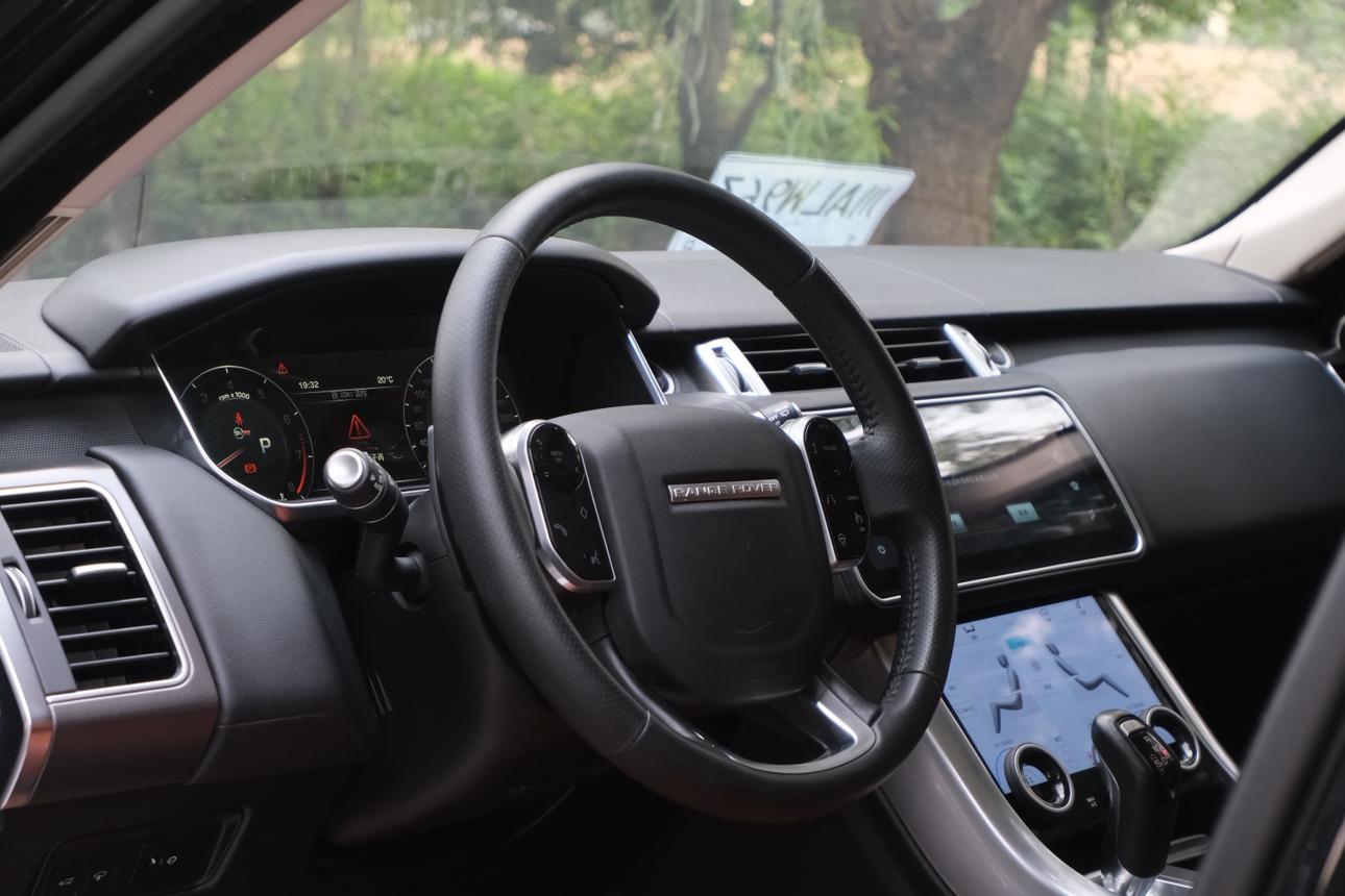 Land Rover Range Rover Sport 2016 thumb 10