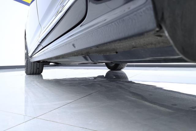 Volkswagen Passat 2023 thumb 9