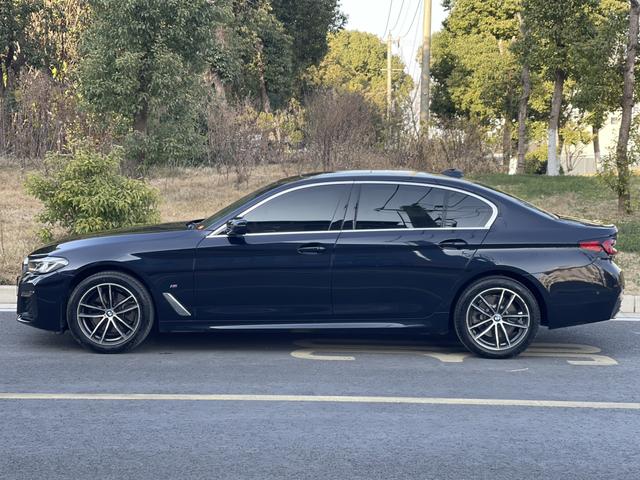 BMW 5 серии 2022 thumb 4