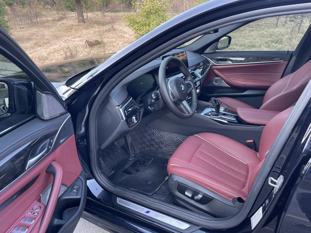 BMW 5 серии 2022 thumb 5