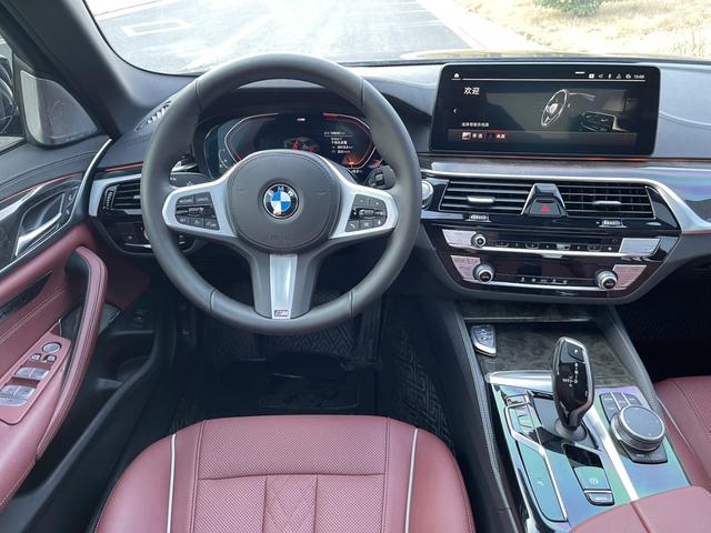 BMW 5 серии 2022 thumb 9