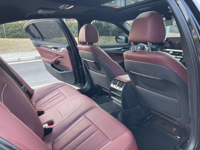 BMW 5 серии 2022 thumb 10