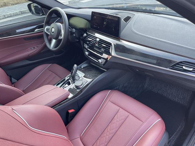 BMW 5 серии 2022 thumb 12