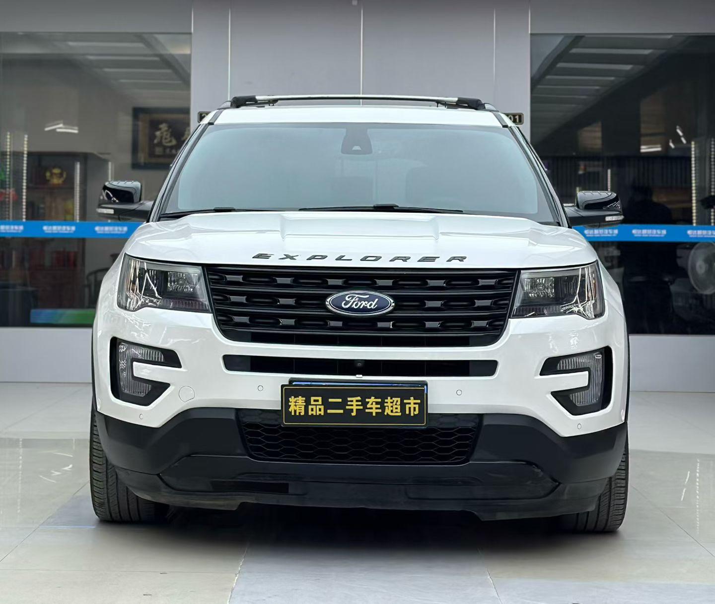 Ford Explorer 2017 thumb 9