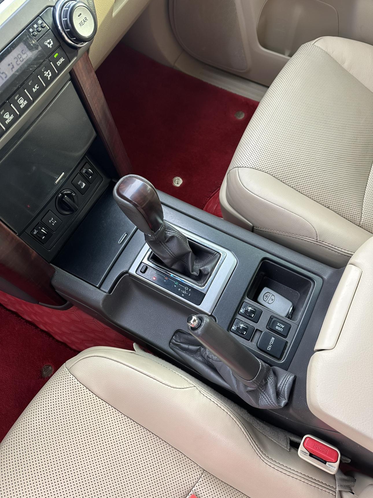 Toyota Land Cruiser Prado 2016 thumb 10