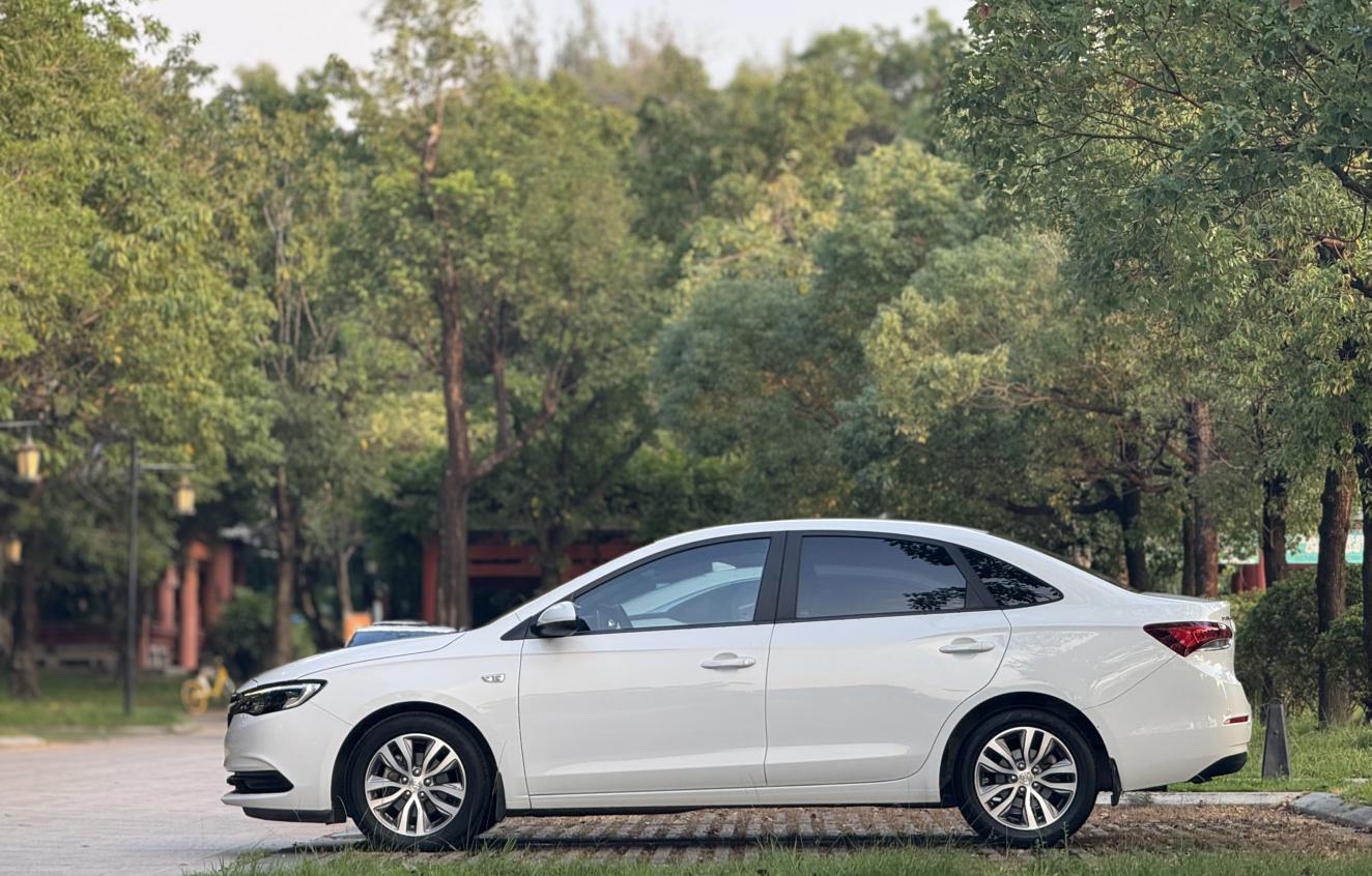 Buick Excelle 2021 thumb 2