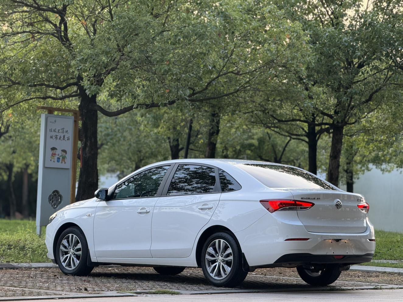 Buick Excelle 2021 thumb 3