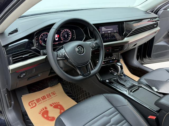Volkswagen Passat 2020 thumb 2