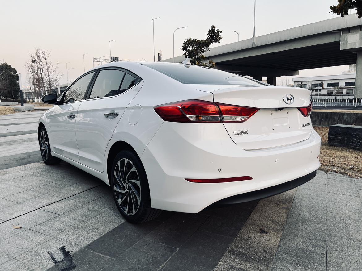 Hyundai Elantra 2020 thumb 2