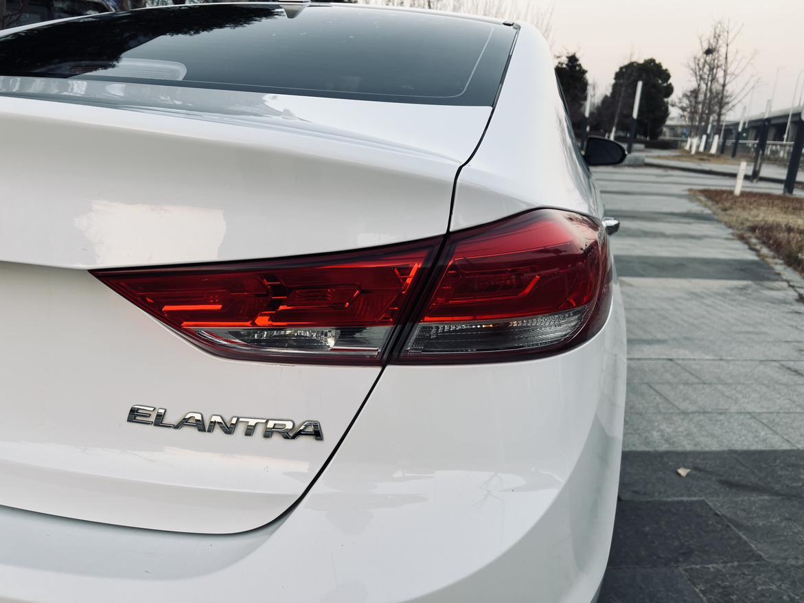 Hyundai Elantra 2020 thumb 7