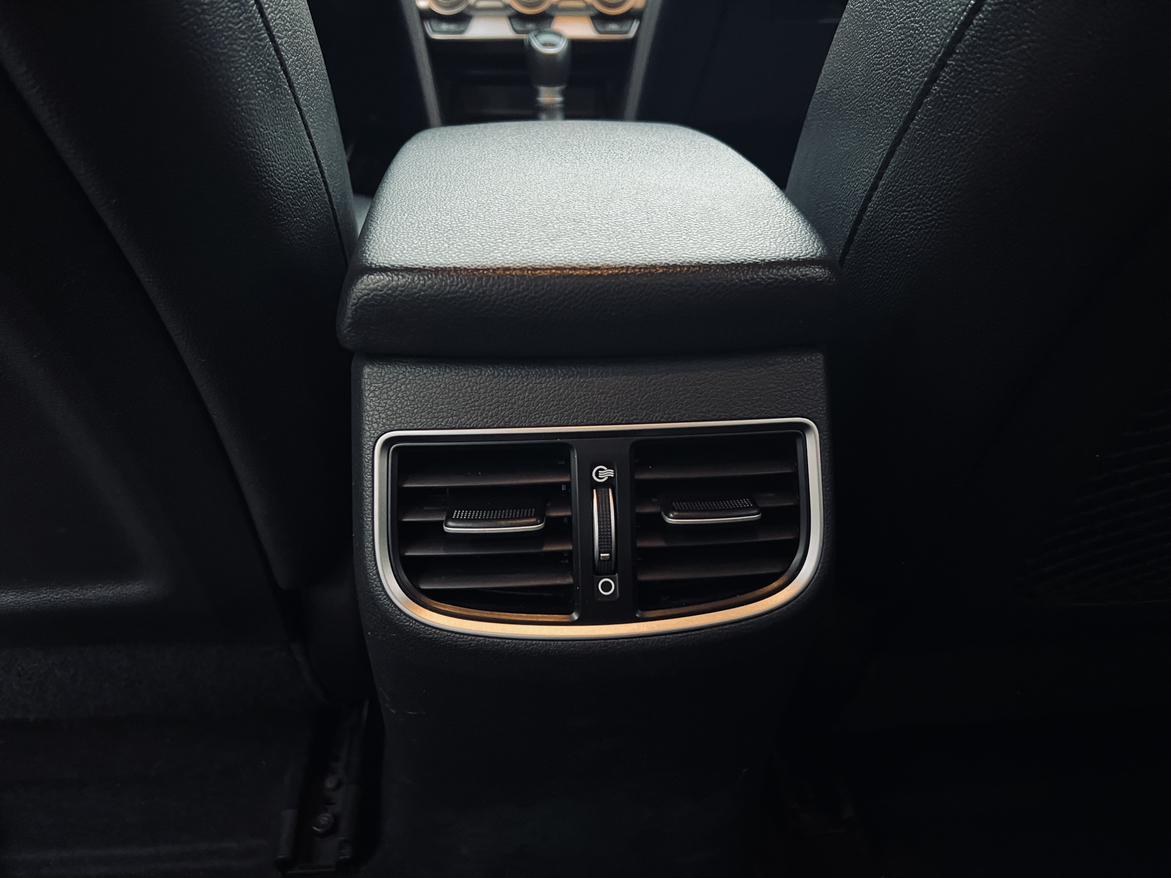 Hyundai Elantra 2020 thumb 9