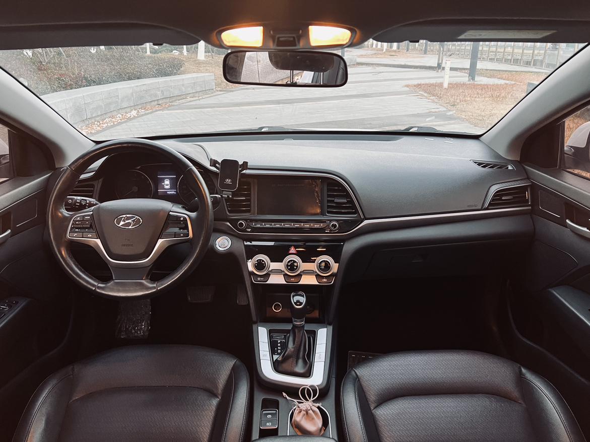 Hyundai Elantra 2020 thumb 10