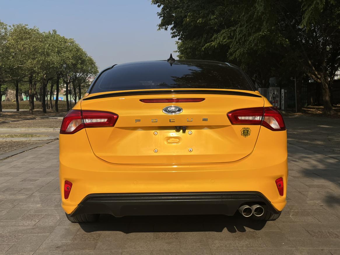 Ford Focus ST 2021 thumb 4