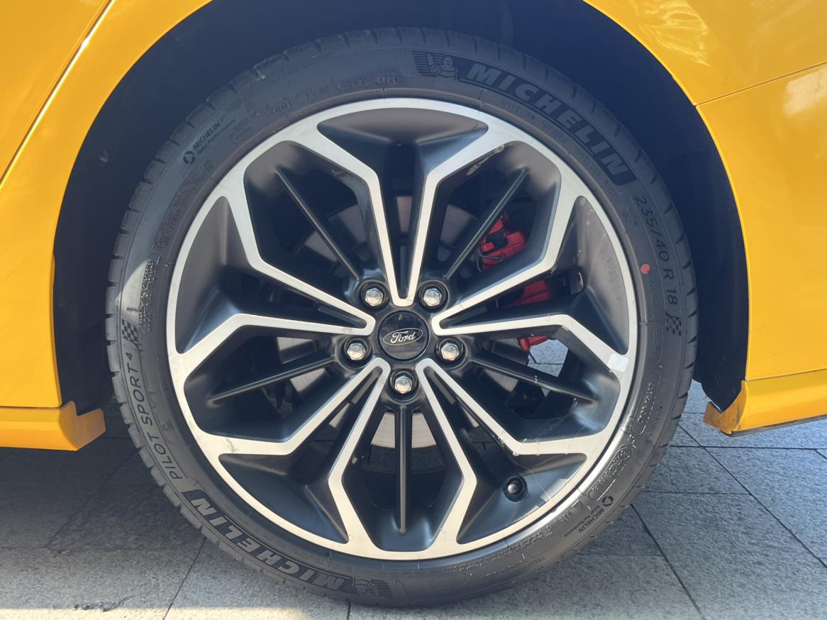 Ford Focus ST 2021 thumb 7