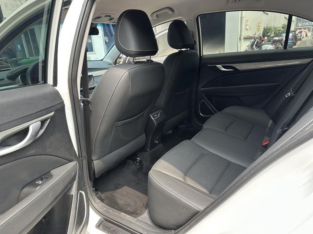 Geely Emgrand 2019 thumb 3