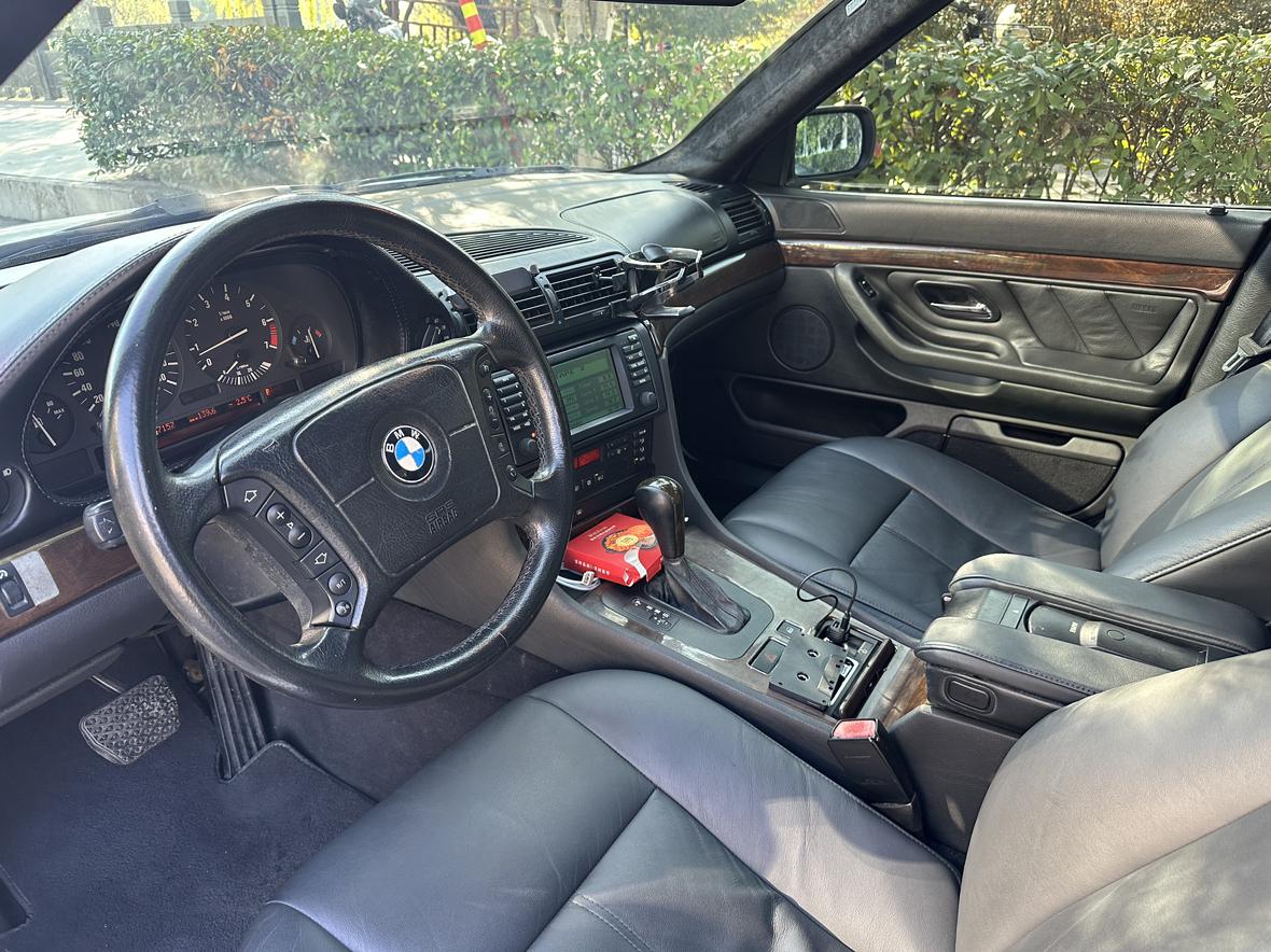 BMW 7 серии 2002 thumb 12