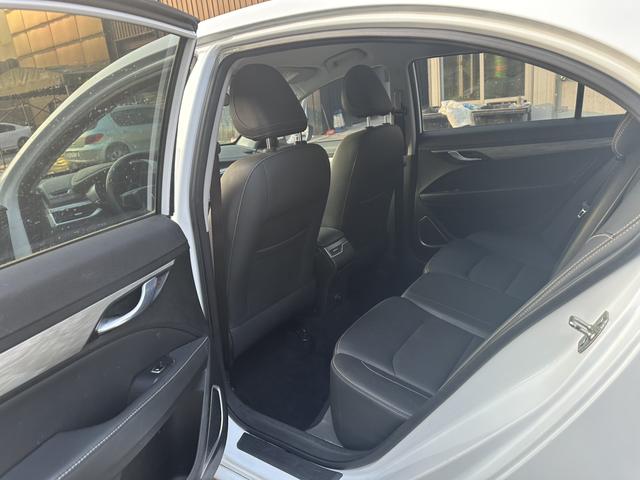 Geely Emgrand 2019 thumb 3
