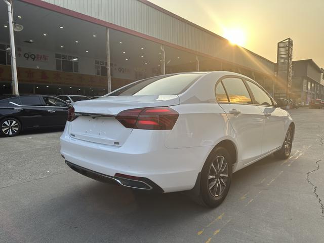 Geely Emgrand 2019 thumb 8